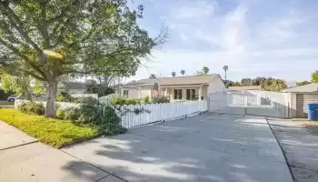 Riverside, California 92504, 2 Bedrooms Bedrooms, ,1 BathroomBathrooms,Single Family Residence,For Sale,820003377